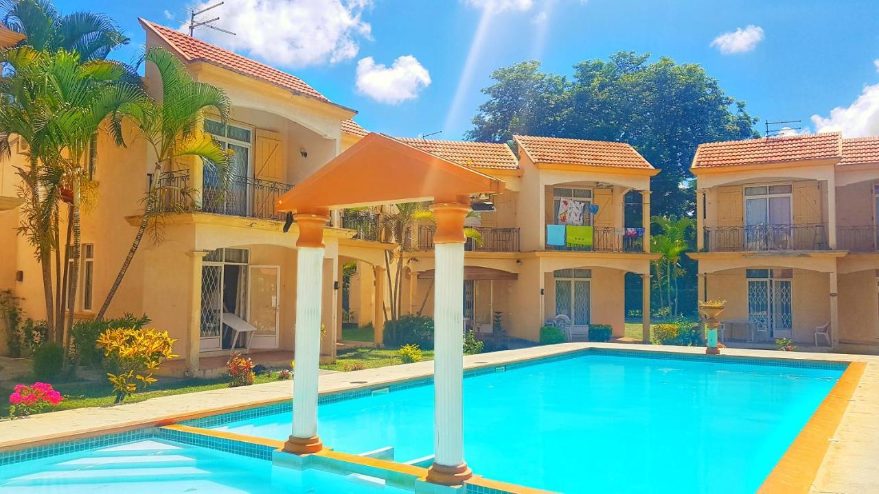 Residence Le Choisy Мон-Шуазі Екстер'єр фото